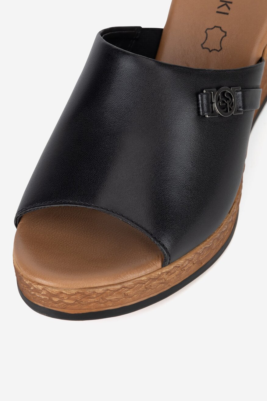 Lasocki - Klapki skórzane na koturnie - 5905588699538