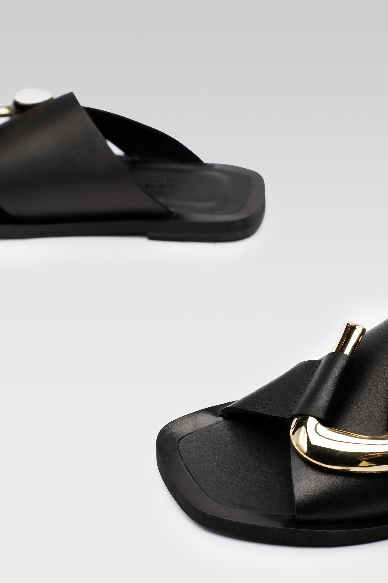 Klapki Badura 11301 Czarny