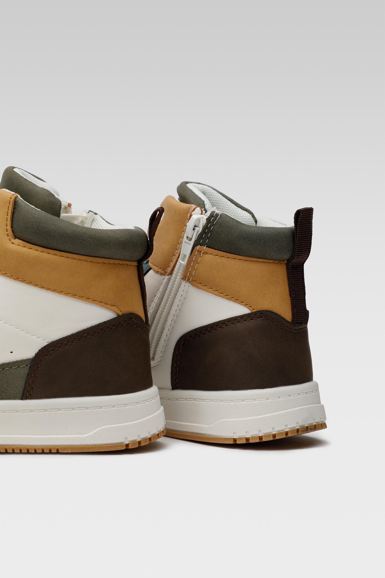 Trzewiki Twisty AVO-315-045(IV)CH Khaki