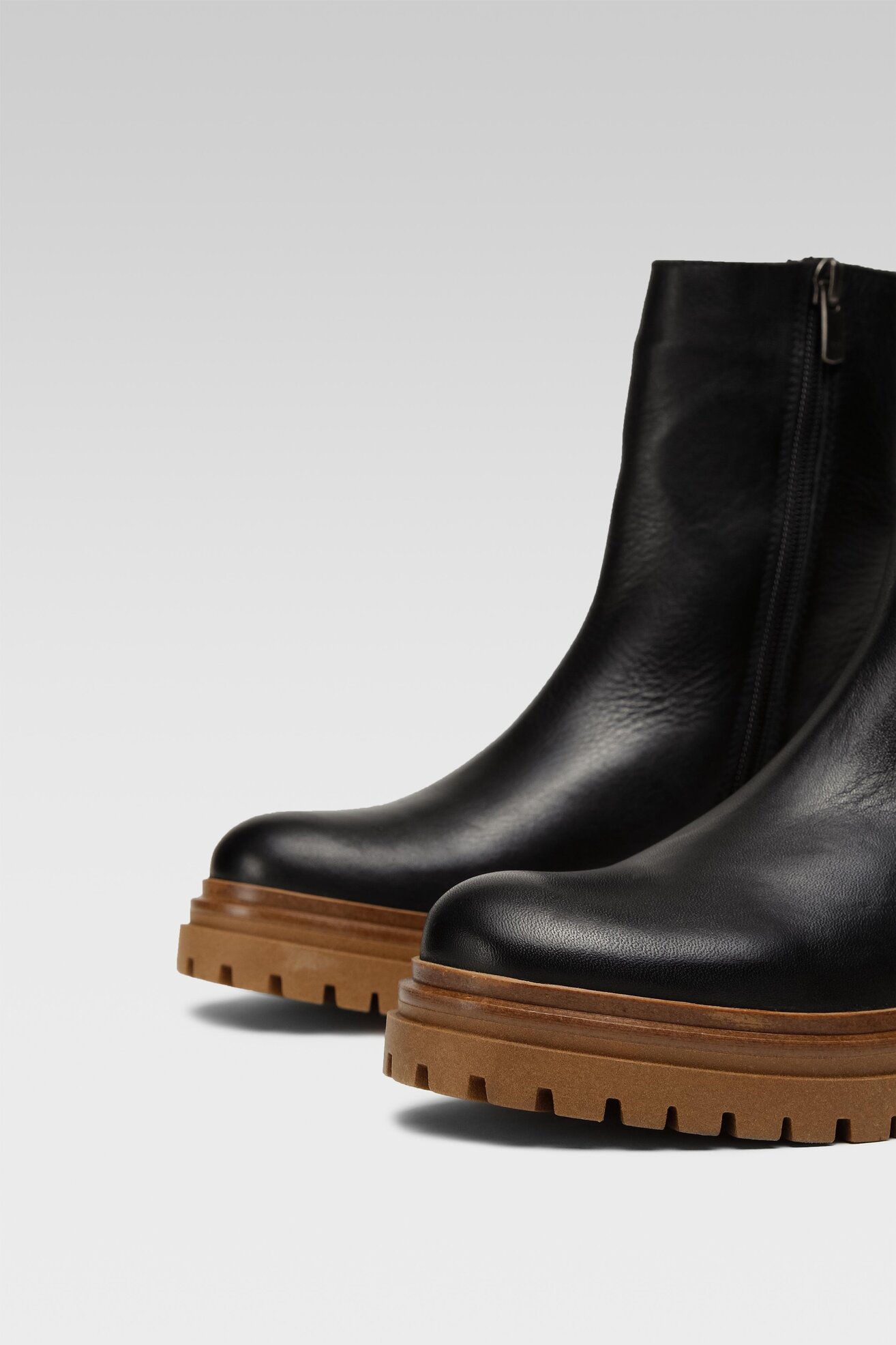 Botki Inuovo 739007 Czarny