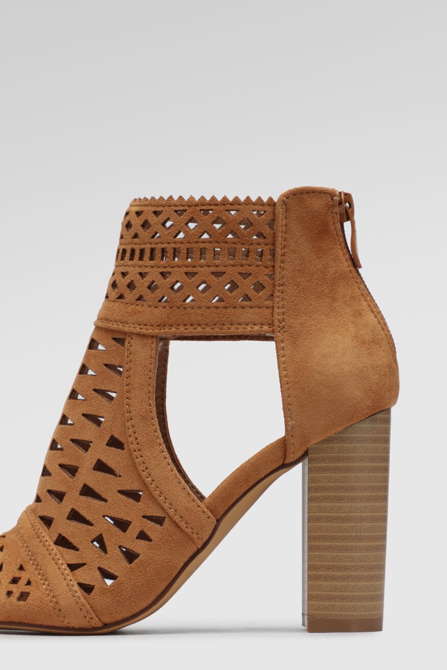 
                Szandál DeeZee CAMEL - 5903698358550