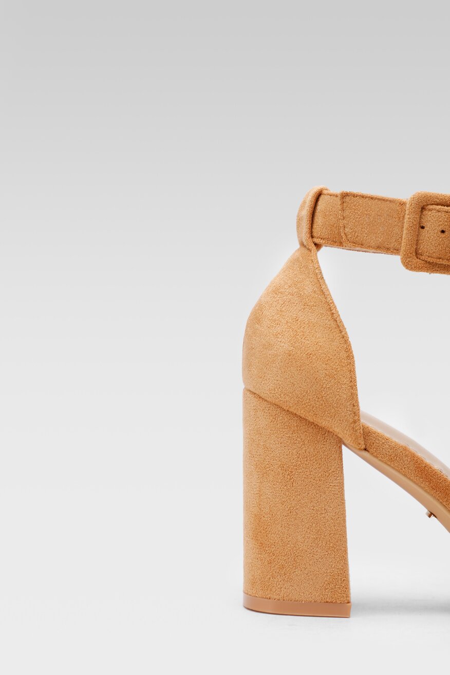 Körömcipő DeeZee CAMEL - 5904862208091