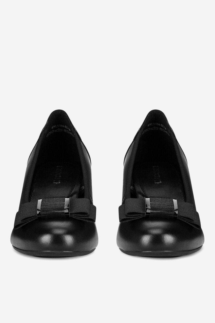 
                Körömcipő Lasocki FEKETE - 5906751613061