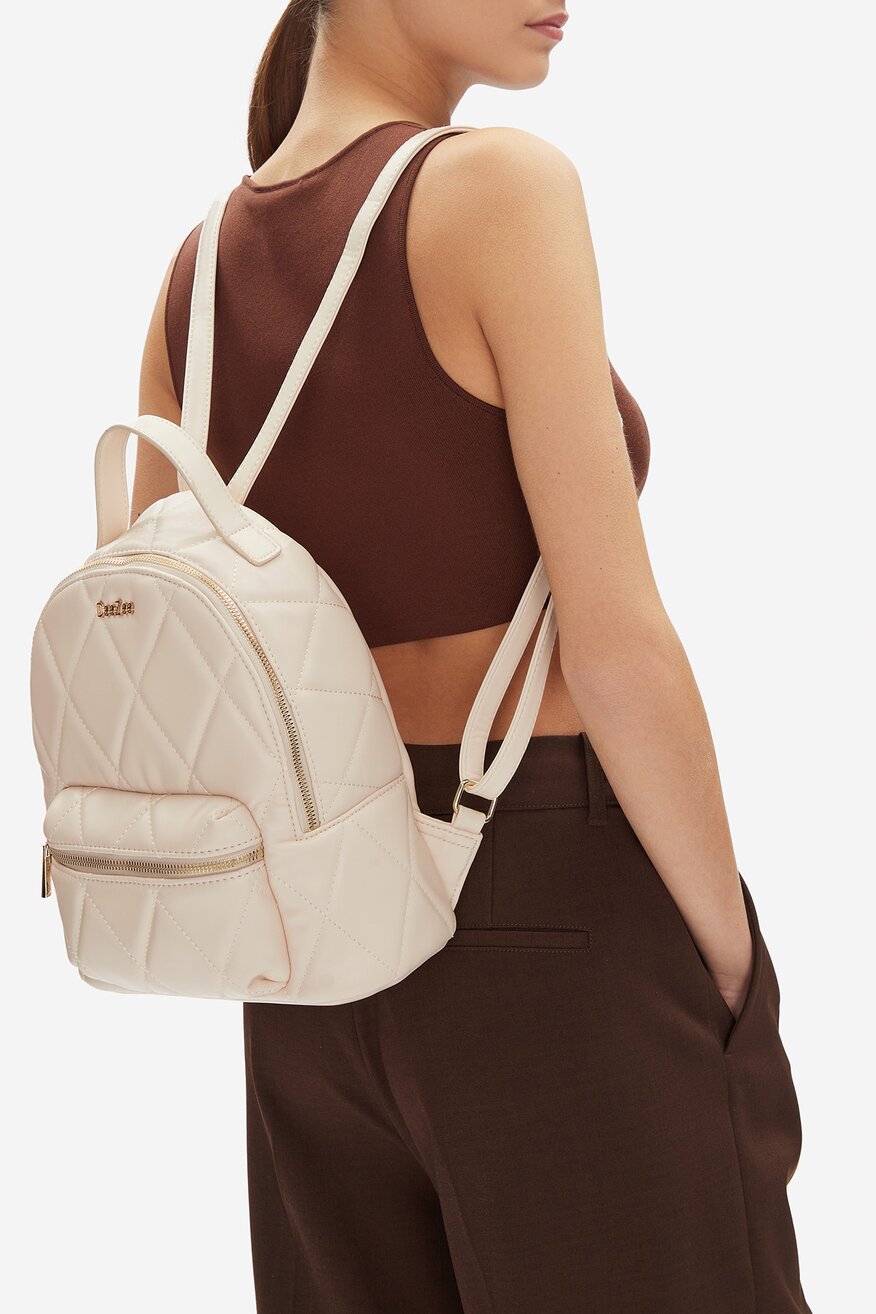 
                DeeZee - Średni plecak miejski - 5904862310725