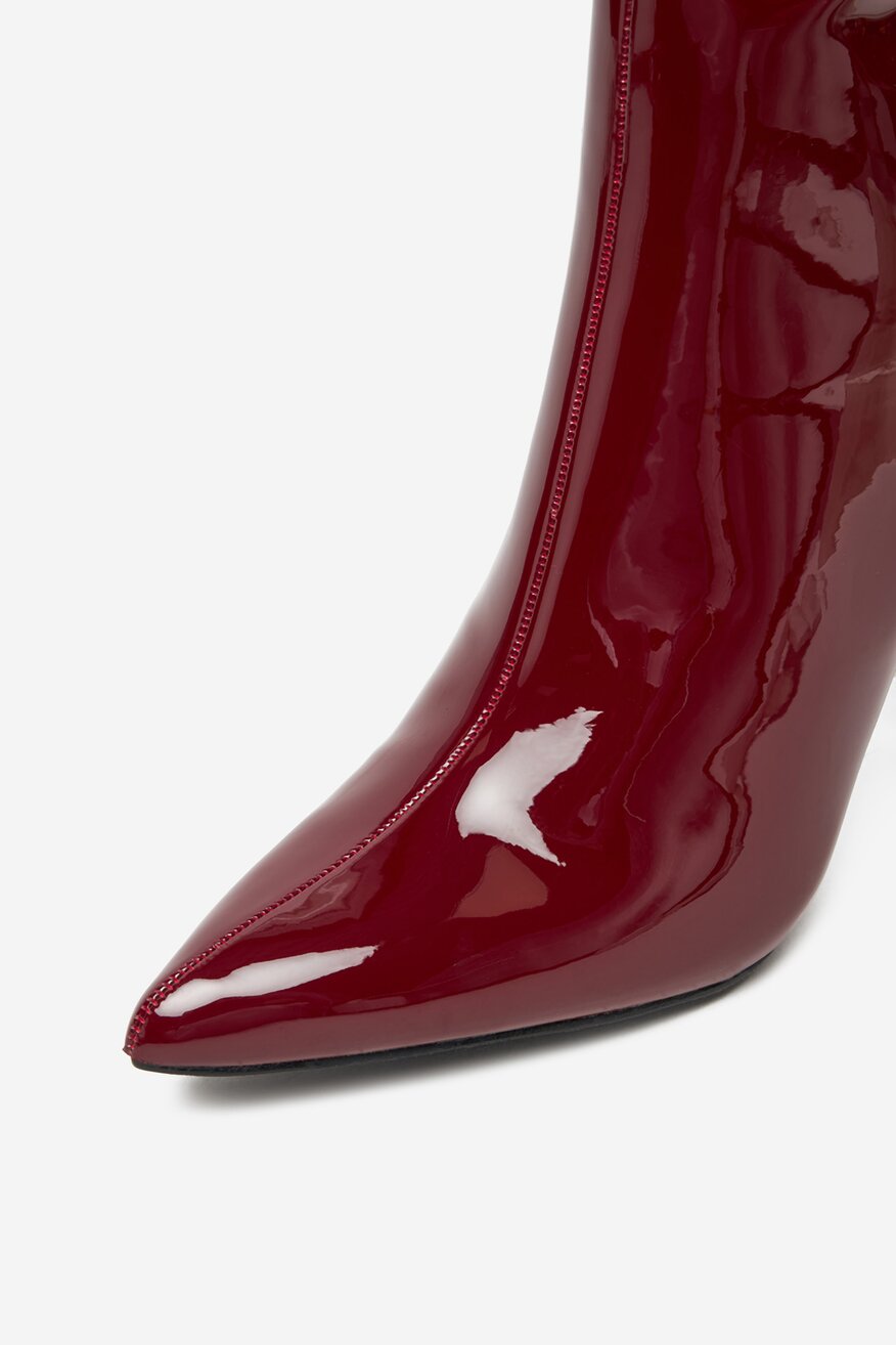 
                Чобіт DeeZee БОРДОВИЙ - 5904410905311