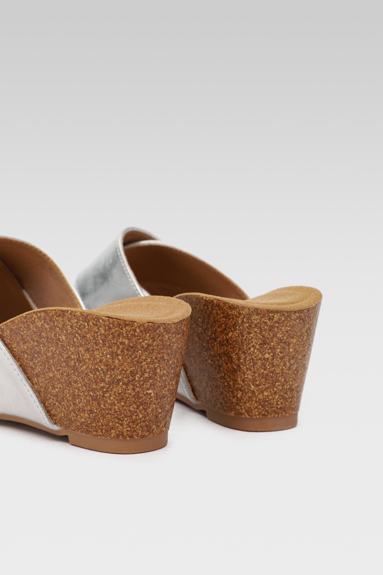 Klapki Clara Barson WS5258-03 Srebrny