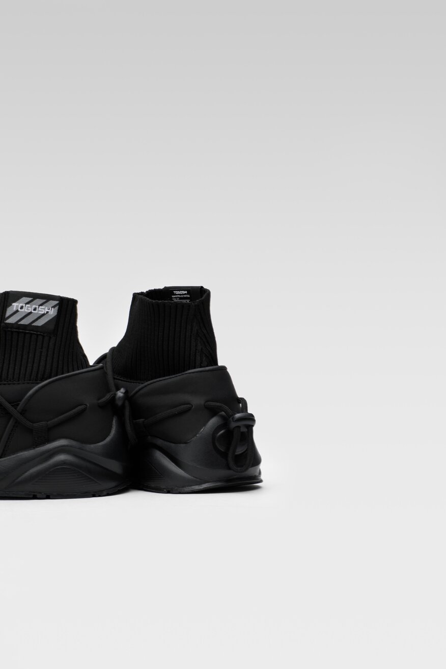 
                Спортни обувки Togoshi ЧЕРЕН - 5904862202662