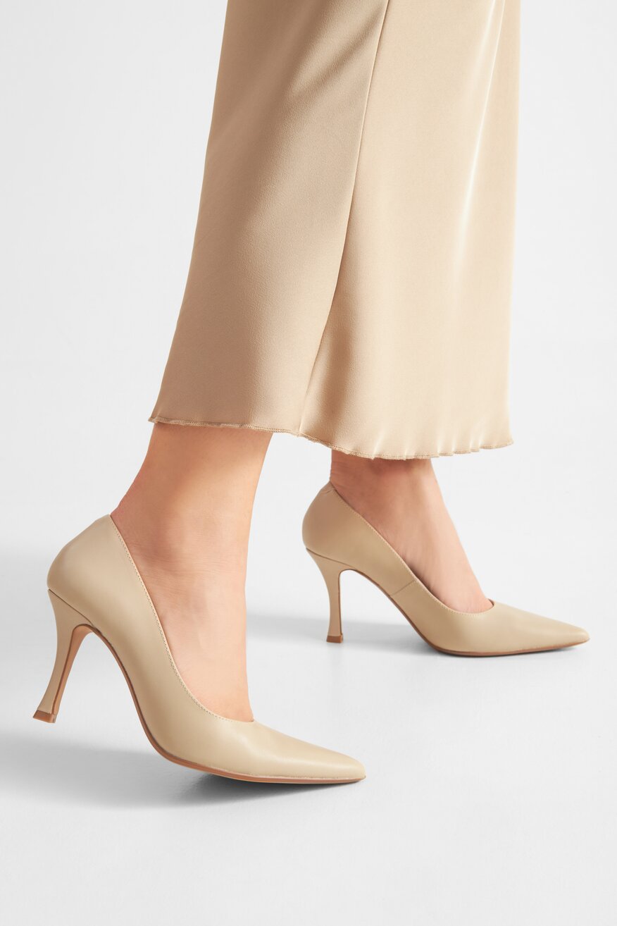 
                Lasocki - Skórzane czółenka - 5905588299233