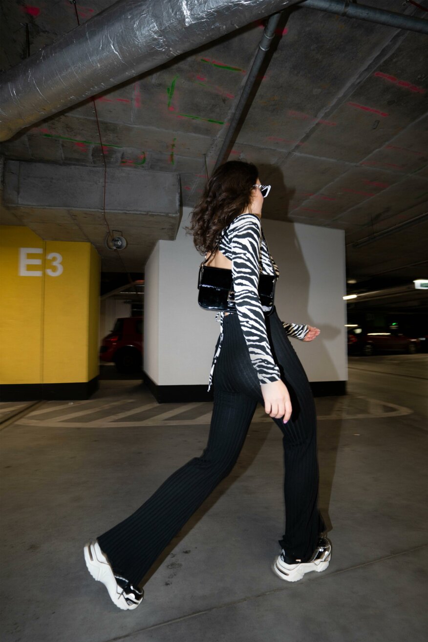 Jenny Fairy - Sneakersy typu ugly shoes czarne - 5903698285931