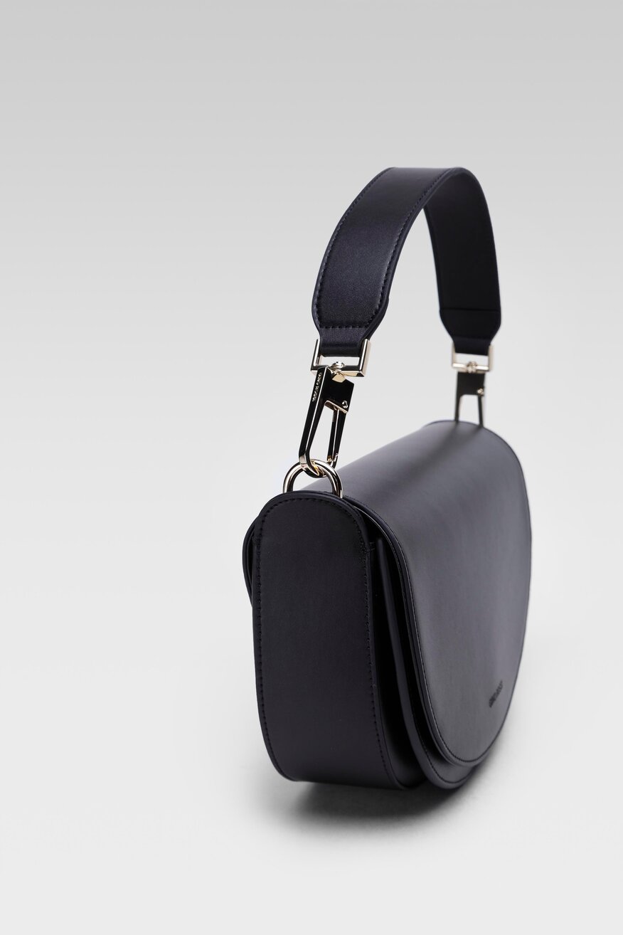 
                Gino Rossi - Torebka listonoszka skórzana czarna - 5904248530334