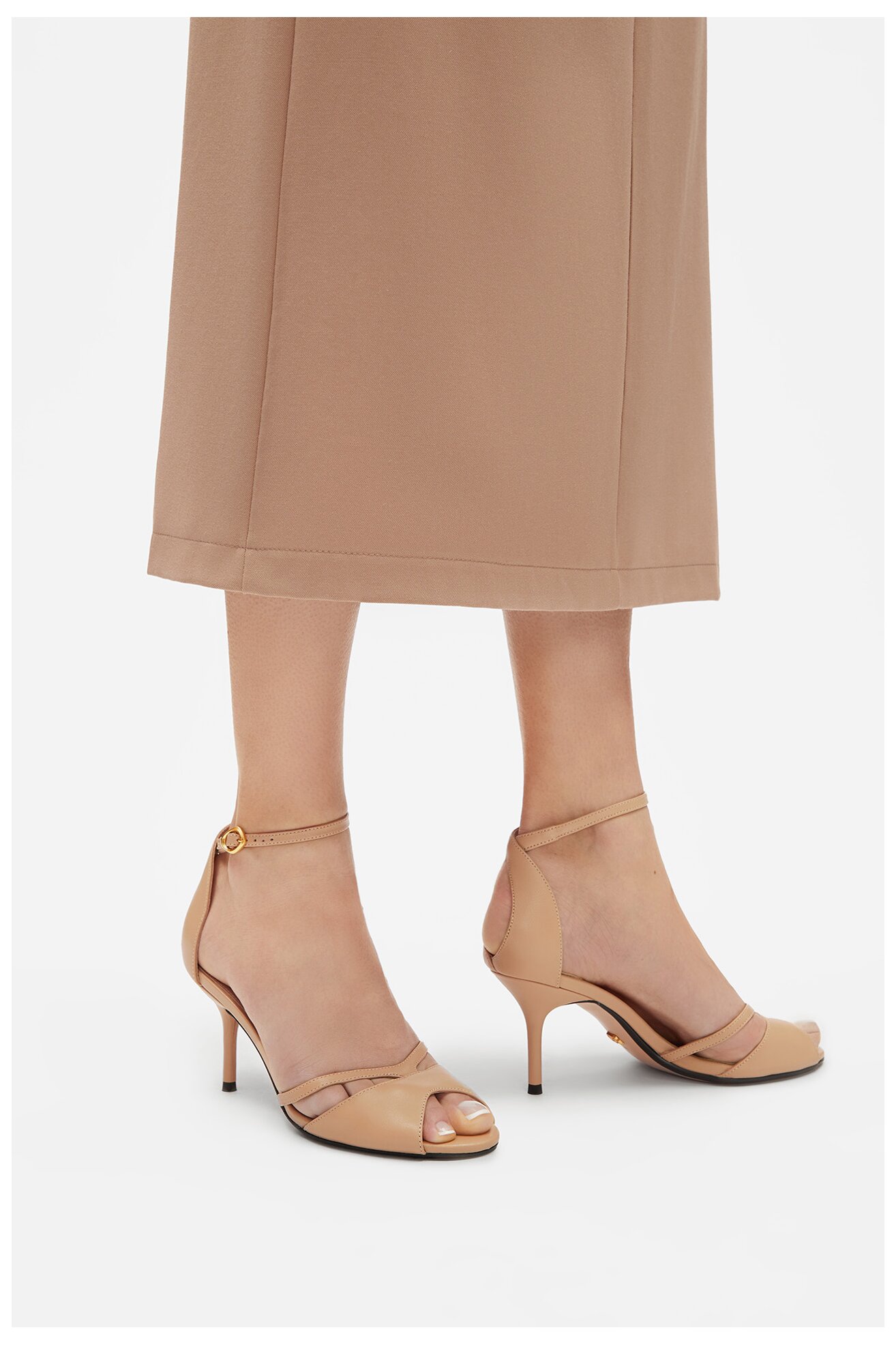 Сандали Gino Rossi NADI-1. БЕЖОВ