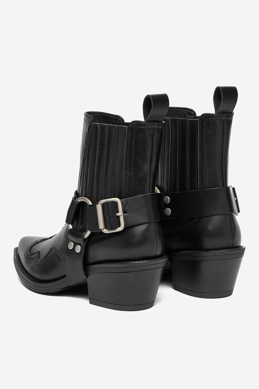 
                        Bokacsizma Badura EO-BAILE-07100-25 FEKETE - 5906751418888