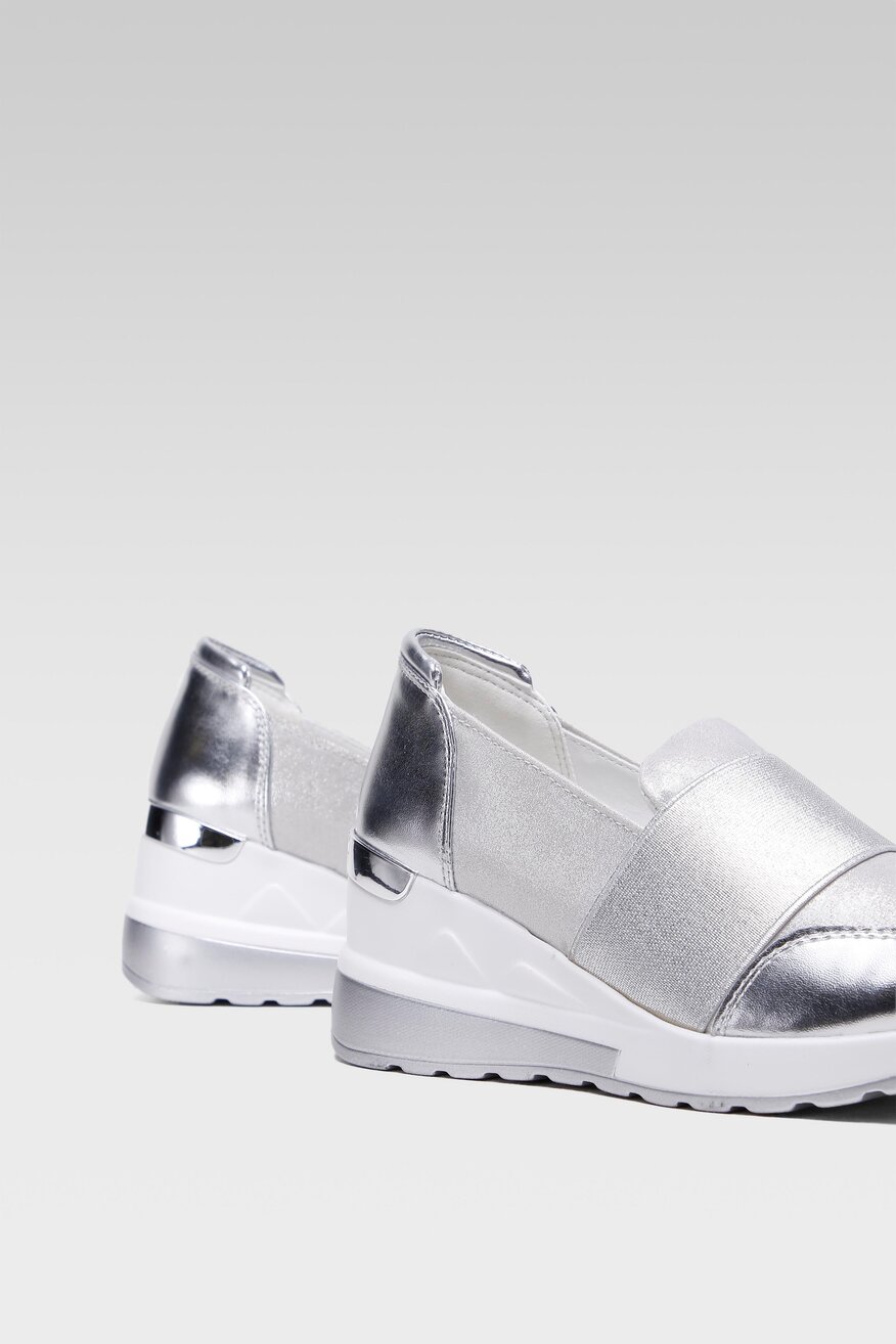 
                Clara Barson - Sneakersy slip on - 5904248190347