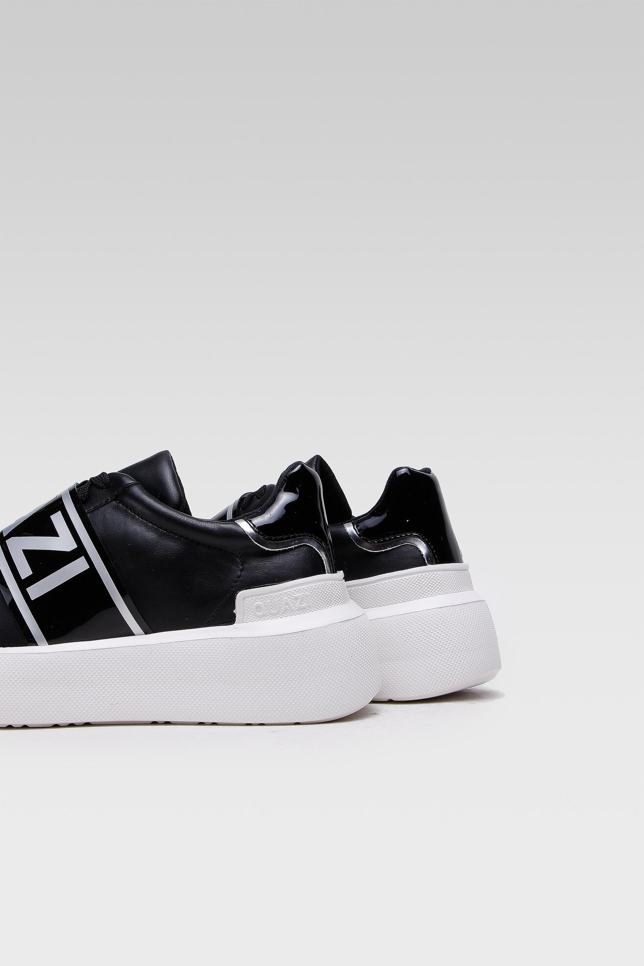 Półbuty Quazi WSQ2101-03 Czarny