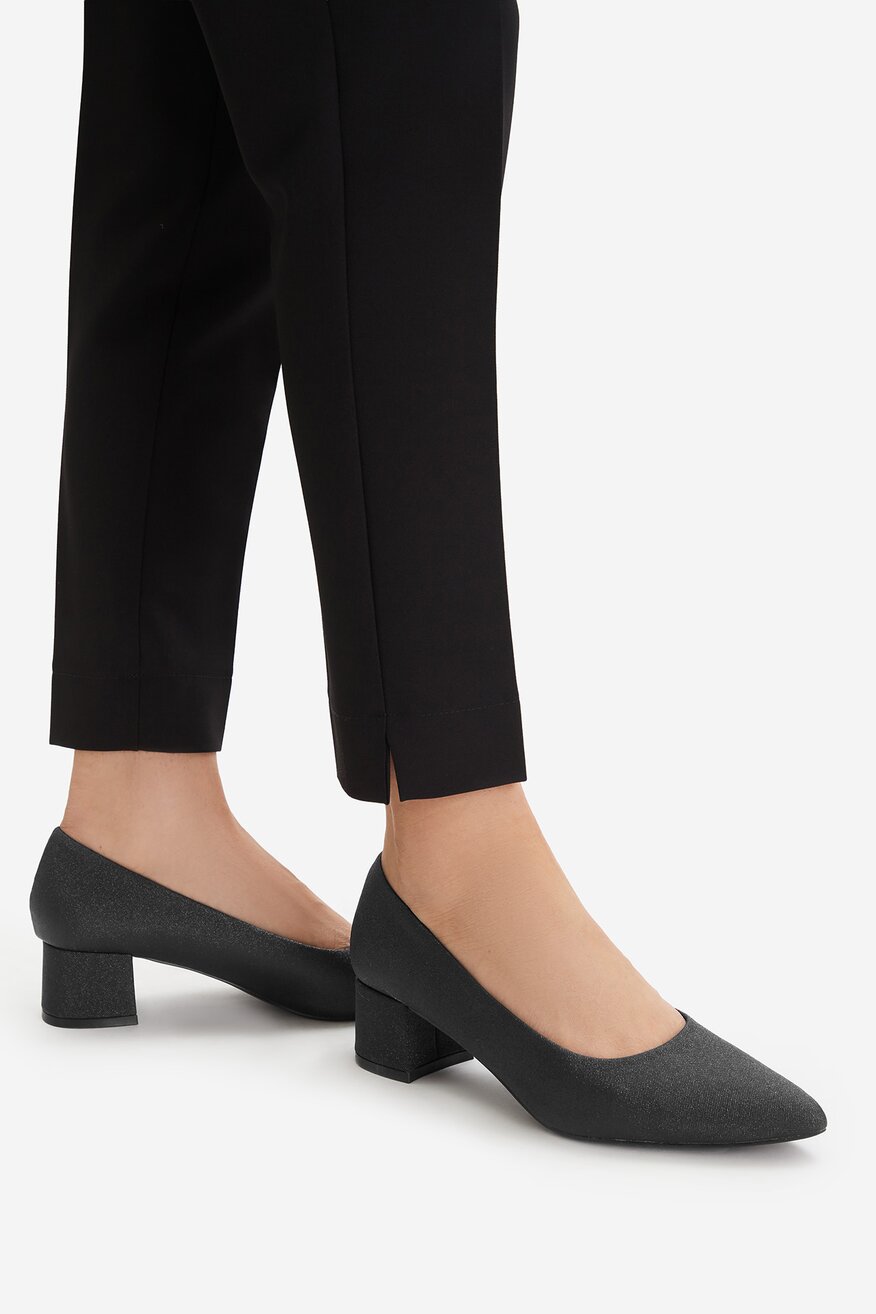 
                Cipele na štiklu Jenny CRNA - 5906751711927