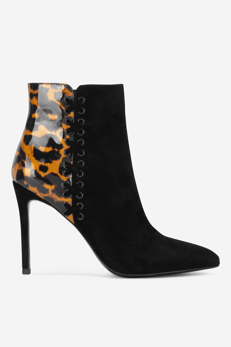 
                Bokacsizma EVA MINGE FEKETE - 5905588988137