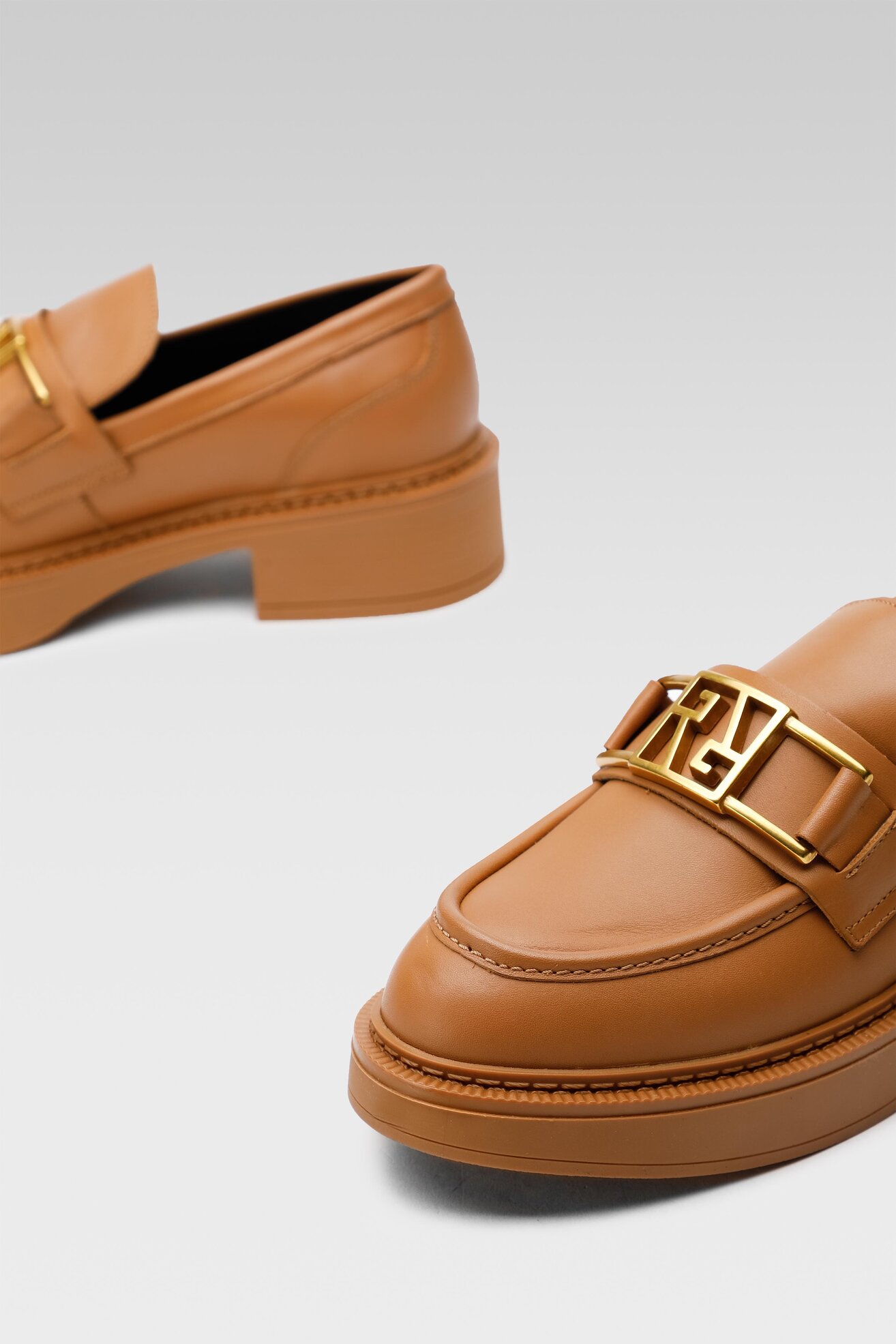 Mokaszin Gino Rossi 8039 CAMEL