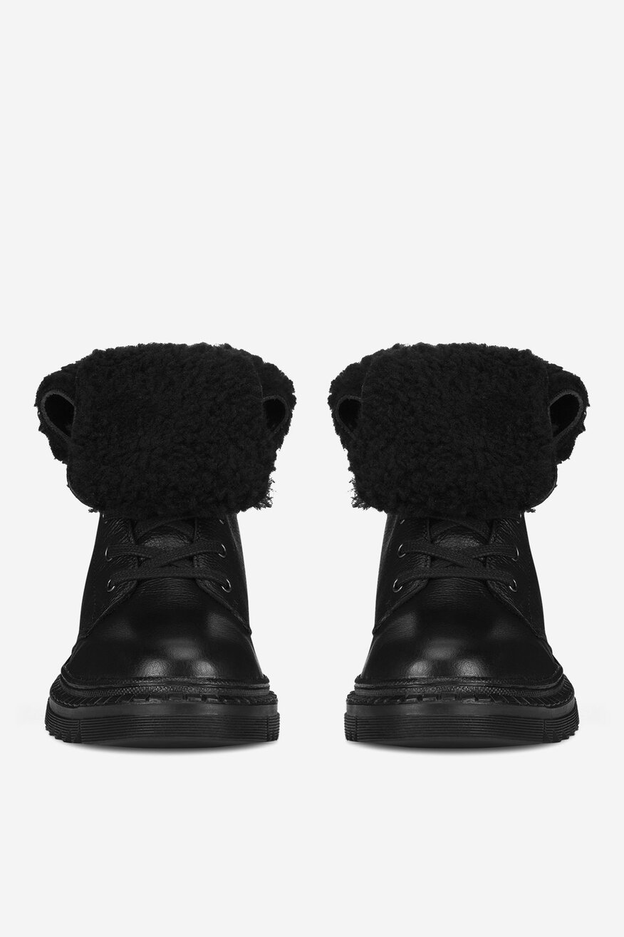 
                Šněrovací vyšší obuv Lasocki Young ČERNÁ - 5905588884811