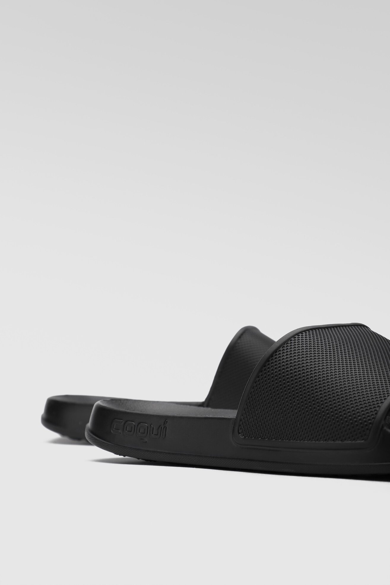 Klapki basenowe Coqui 7081-100-2200 Czarny