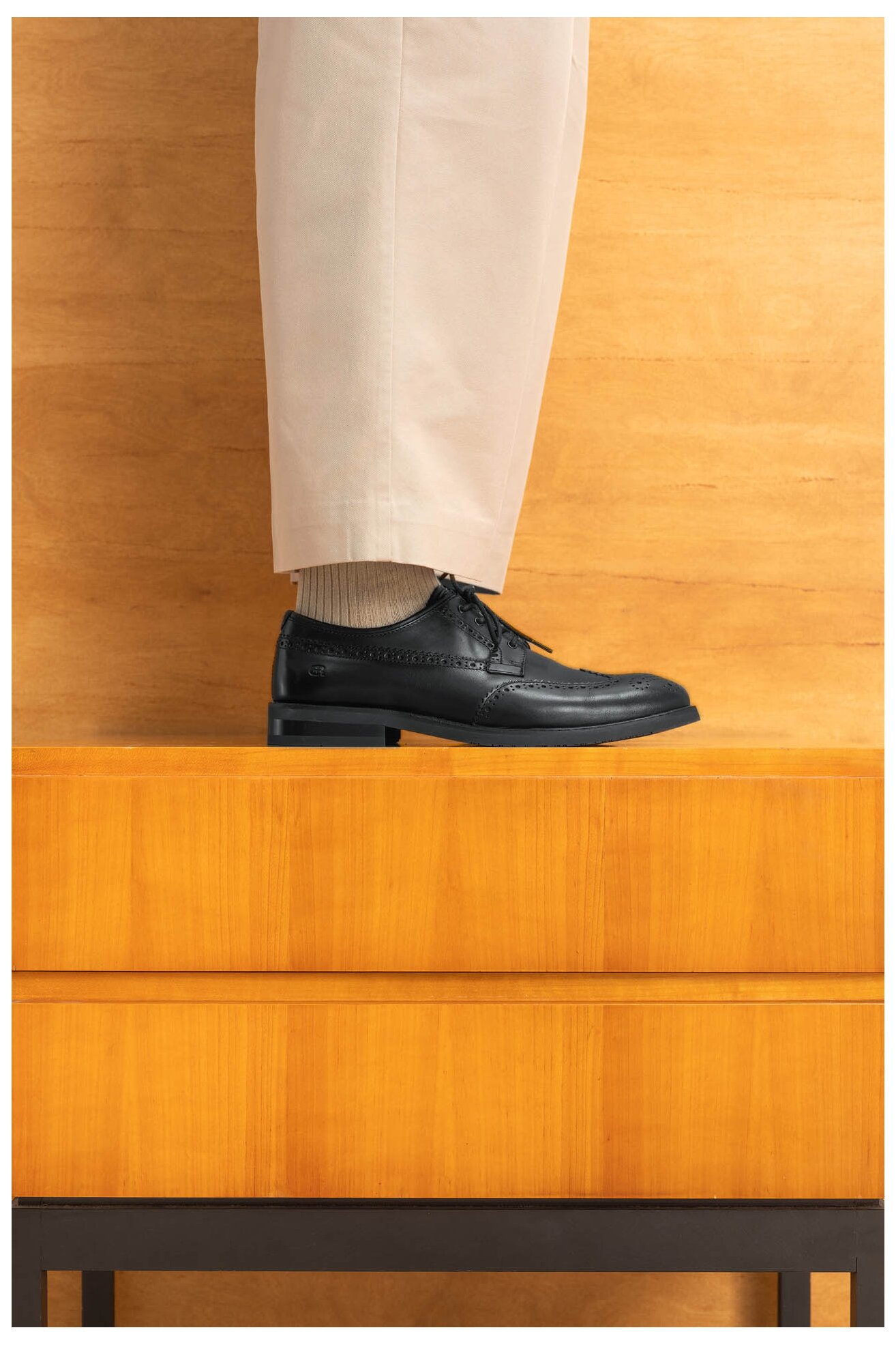 Половинки обувки Gino Rossi DANTE-02 123AM ЧЕРЕН