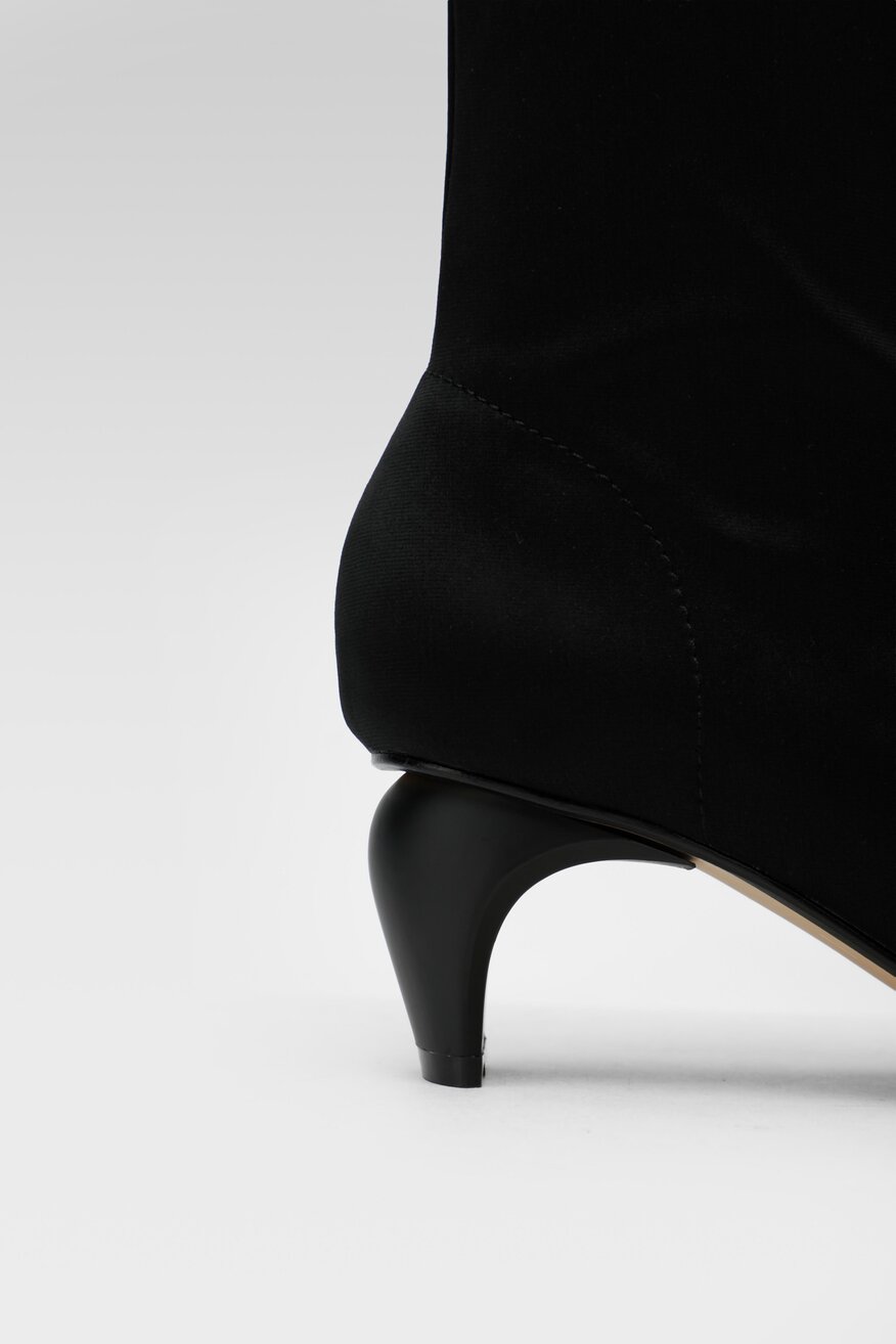 
                Ботильйони Jenny Fairy ЧОРНИЙ - 5904862178363