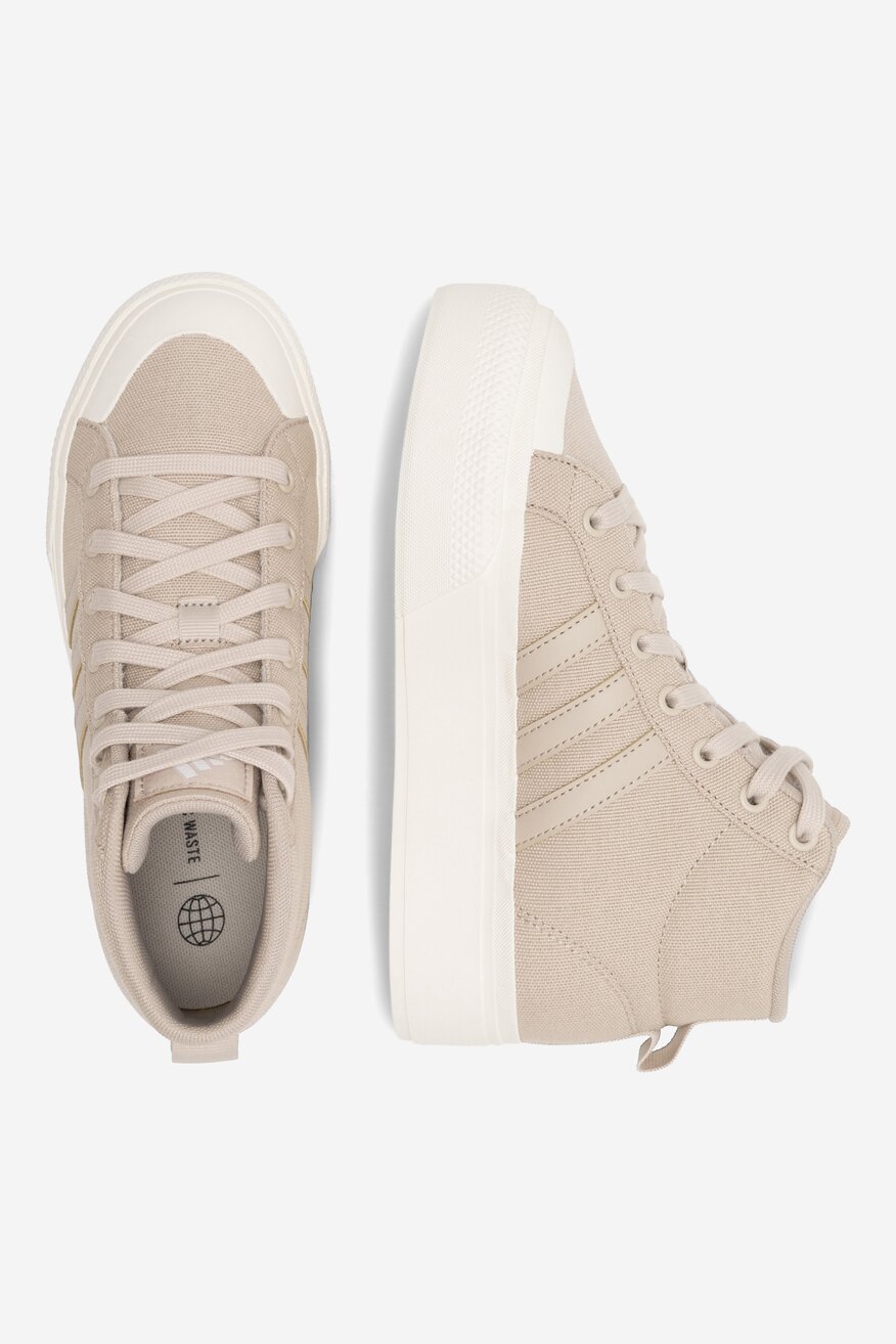 
                Кецове adidas БЕЖОВ - 5904862854984