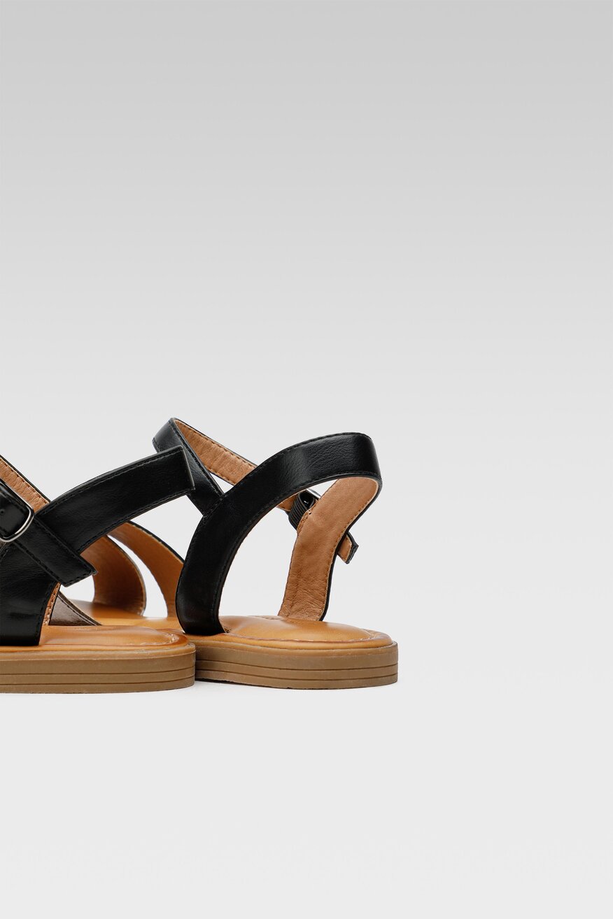 
                Clara Barson - Sandały czarne - 5904862835112