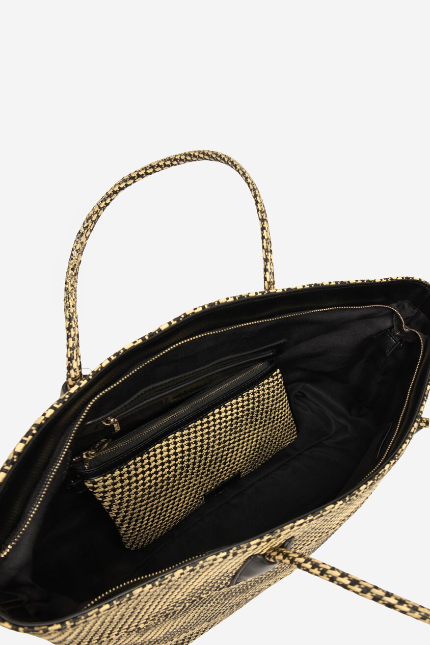 
                Дамска чанта Lasocki ЧЕРЕН - 5906751521557