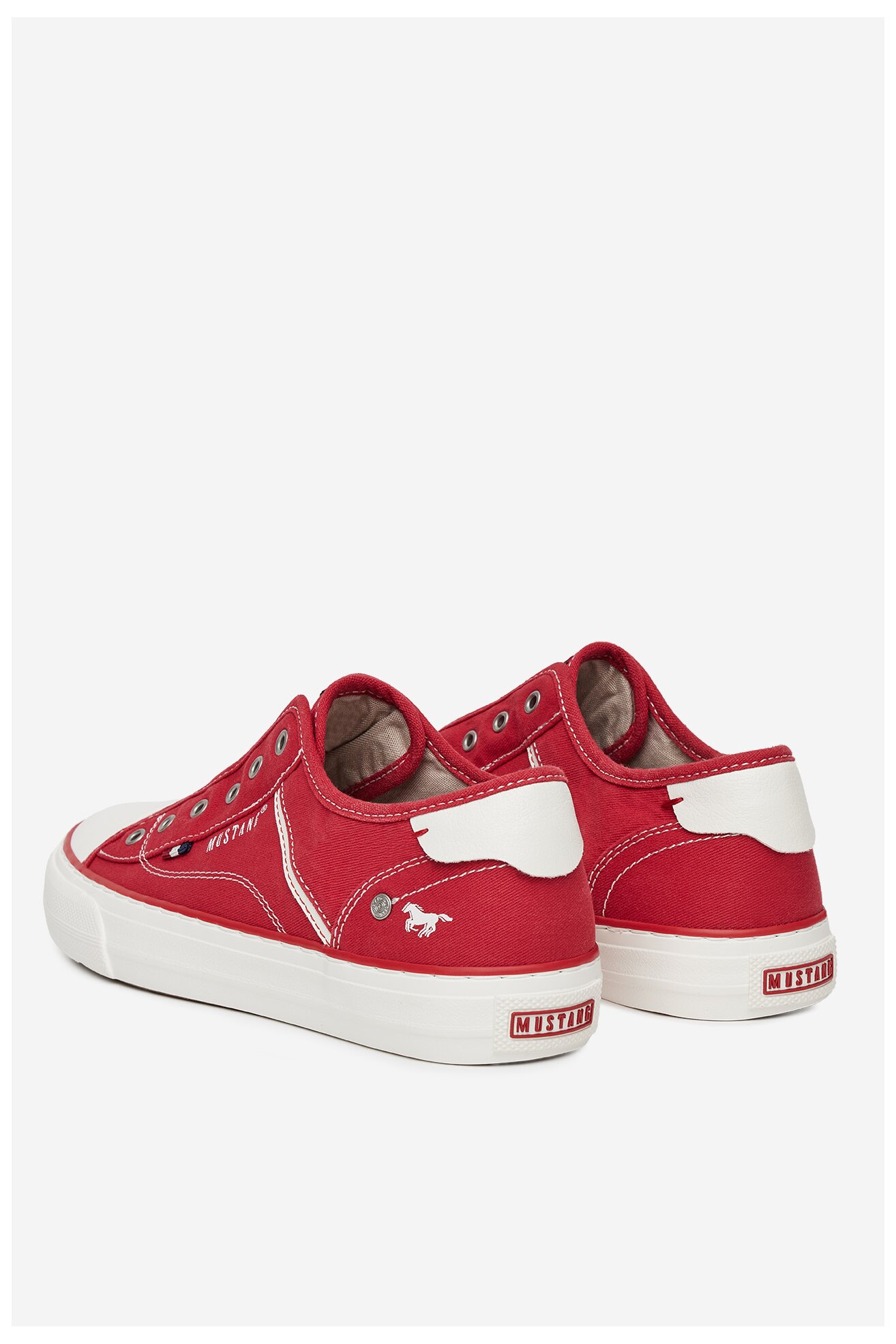 Plátěná obuv Mustang 1272-402 ČERVENÁ