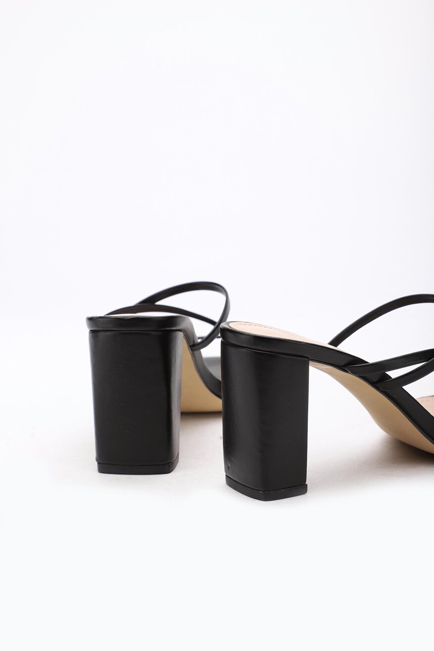 Jenny Fairy - Klapki na obcasie czarne - 5903698488103