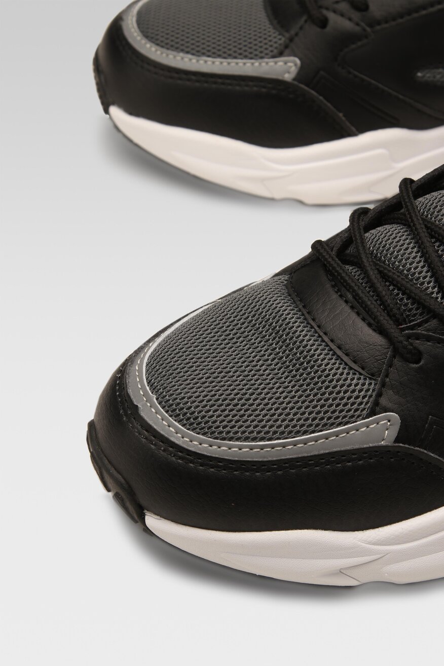 
                Patike Fila MIKS - 8719477694699