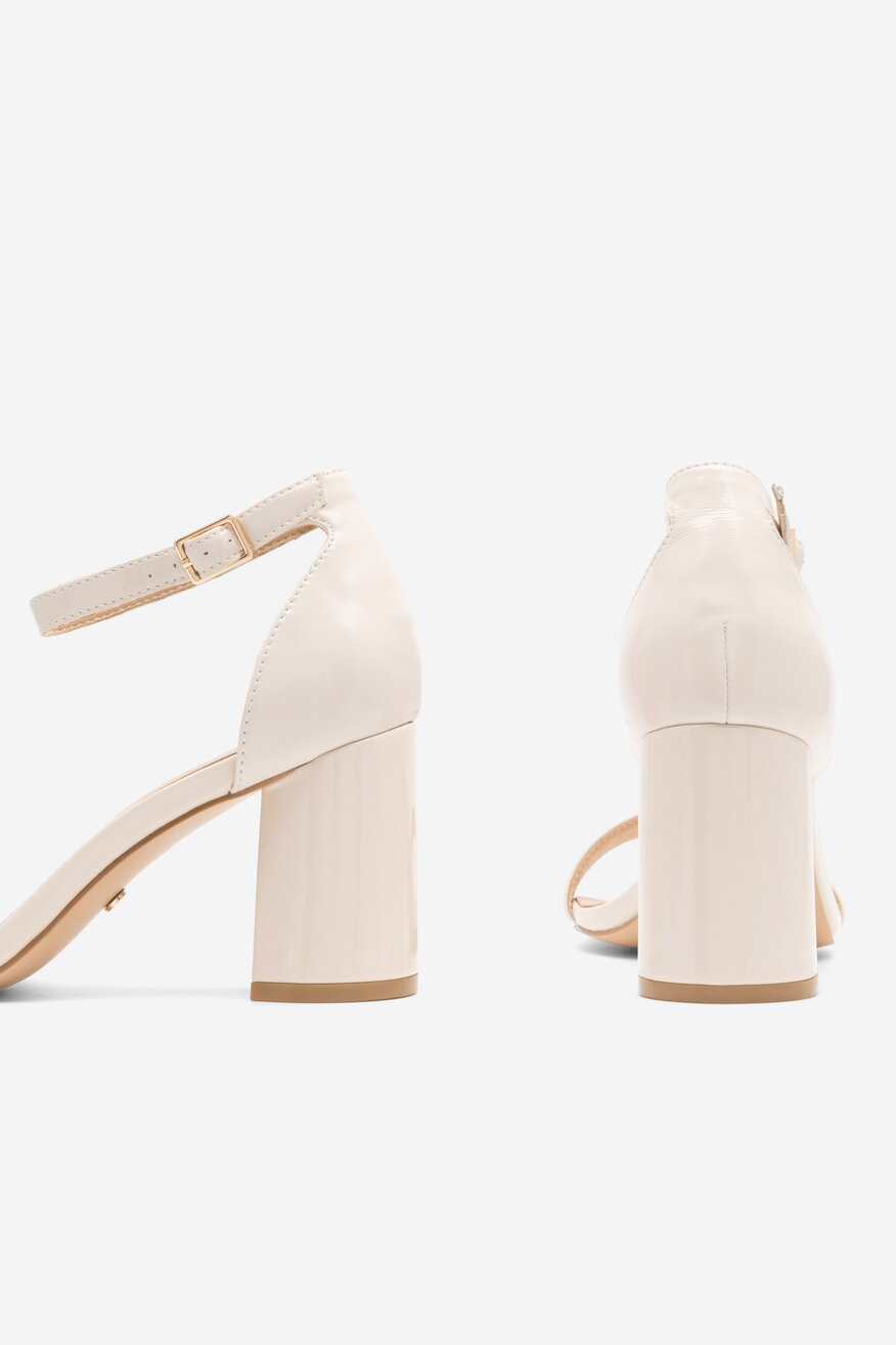 
                Lasocki - Sandały skórzane na słupku - 5904862640716