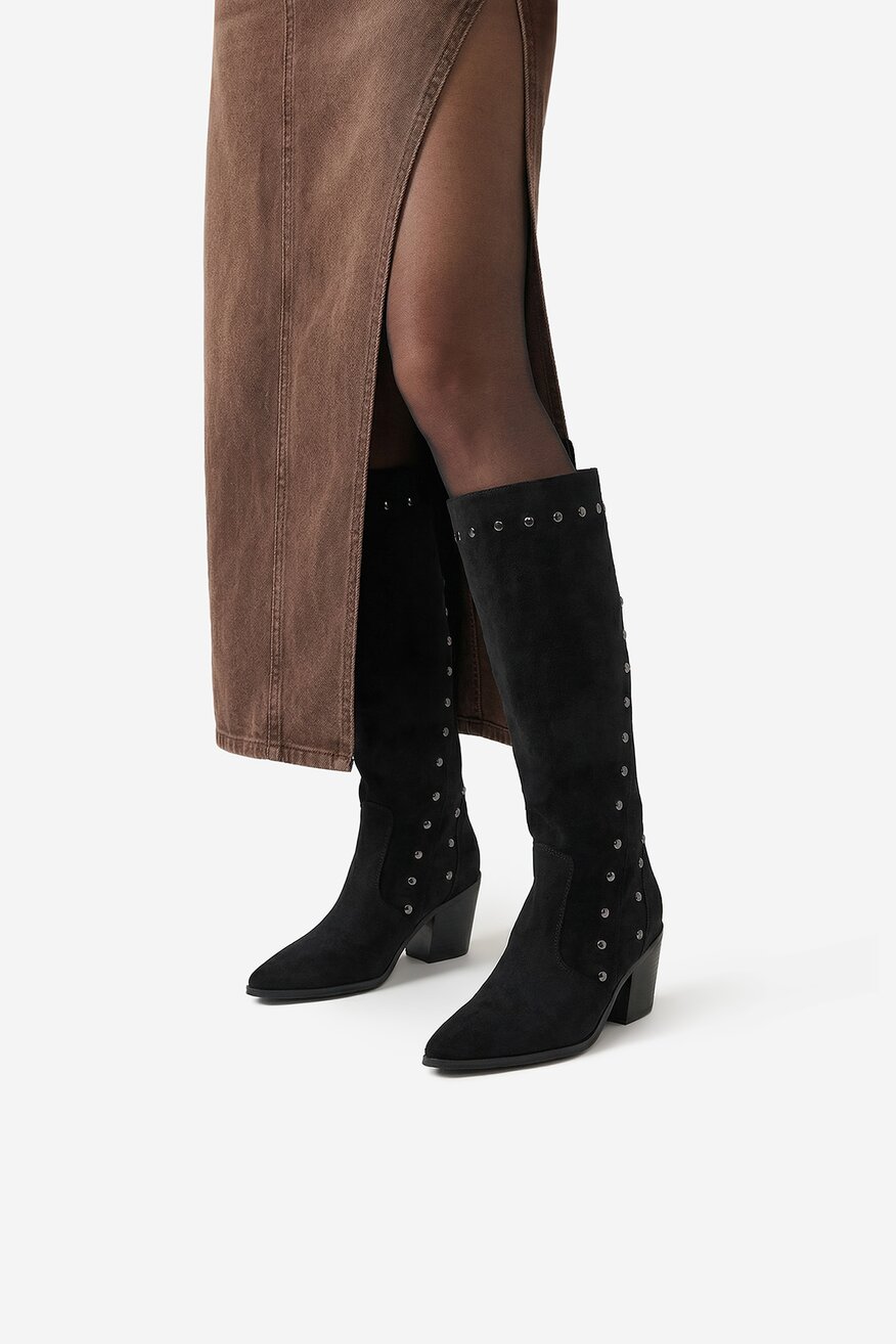 
                Ботуши DeeZee ЧЕРЕН - 5906751345900