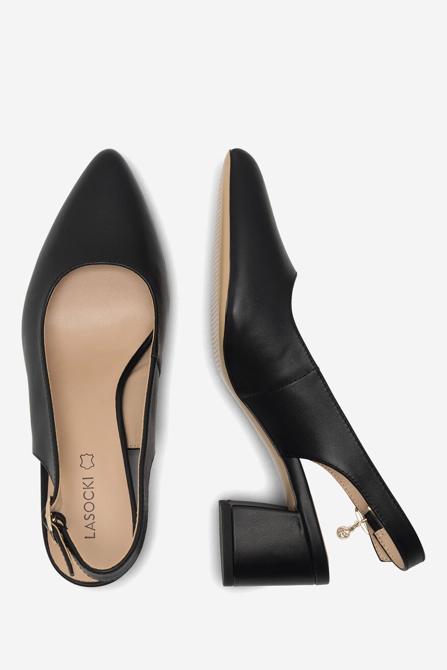 
                Körömcipő Lasocki FEKETE - 5903419782060