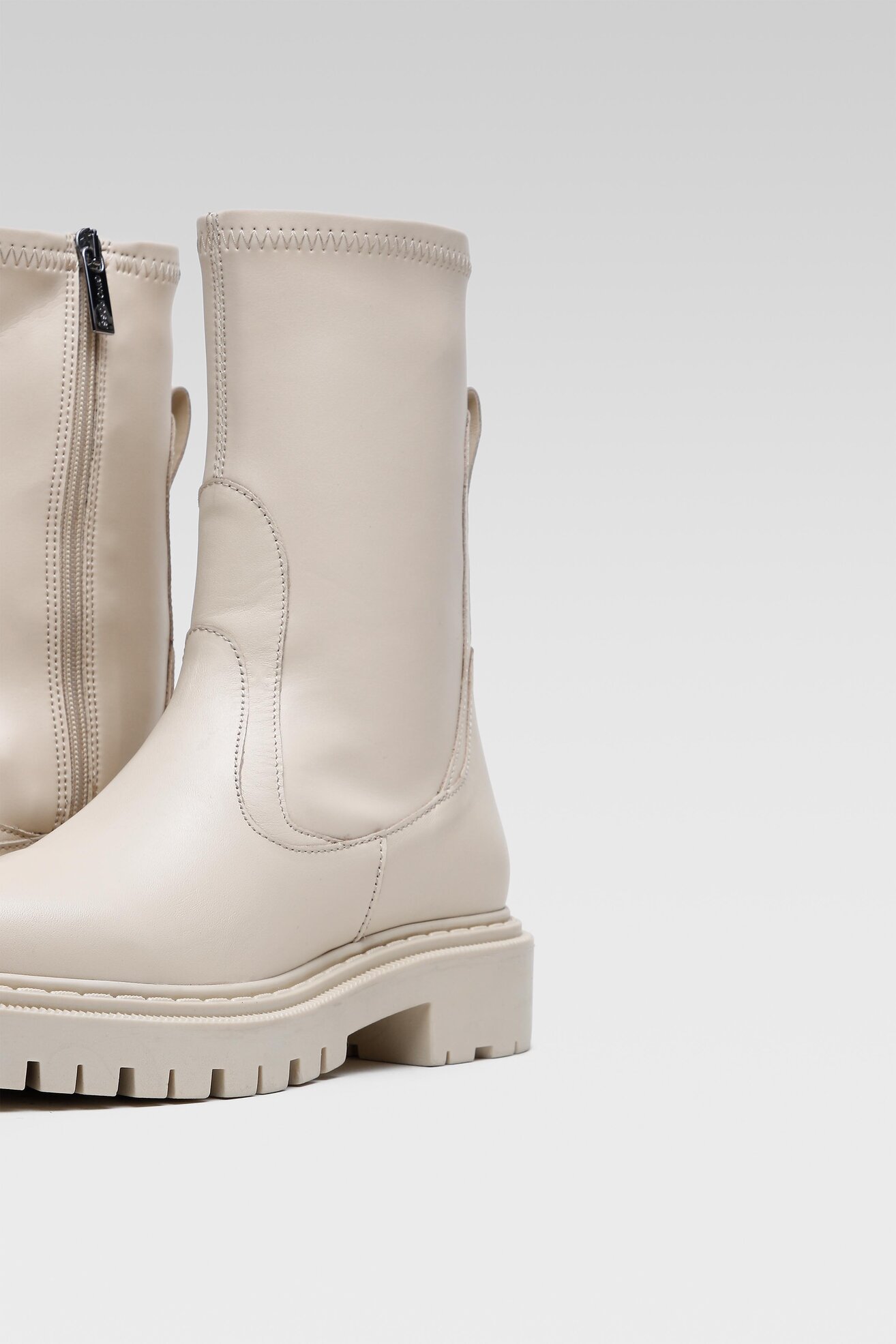 Botki Gino Rossi 070GR Beżowy