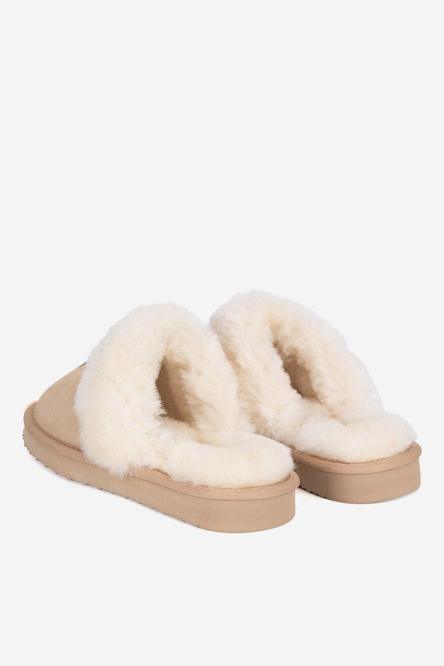 
                Mexx - Kapcie zamszowe ocieplane - 5905588924043