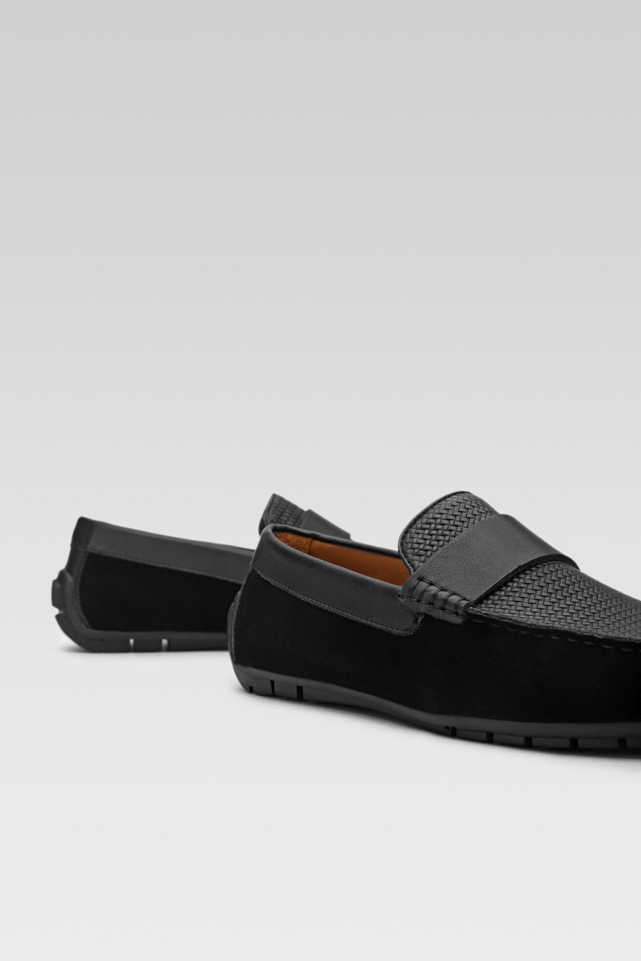 Półbuty Gino Rossi 120AM0691 Czarny