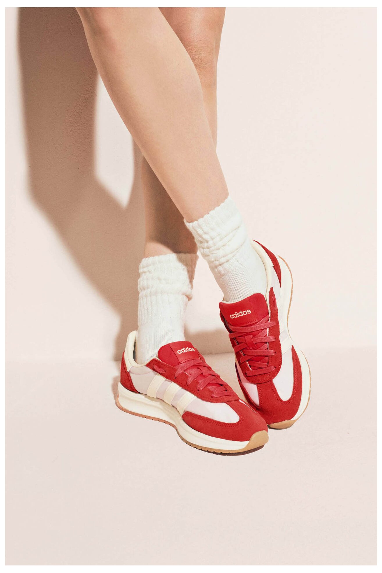 Спортни обувки adidas RUN 70S JP5465 РОЗОВ