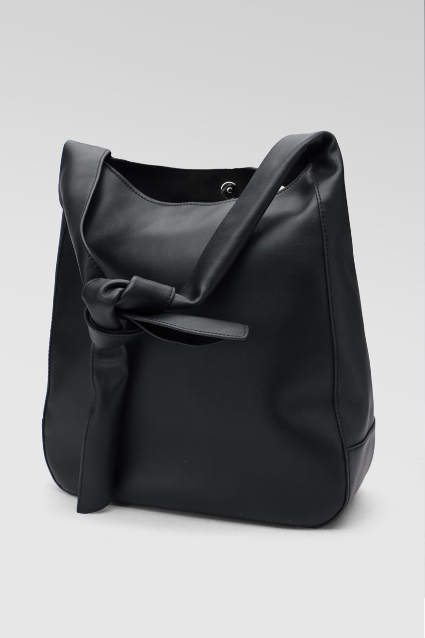 
                Gino Rossi - Torebka skórzana czarna - 5903698365992