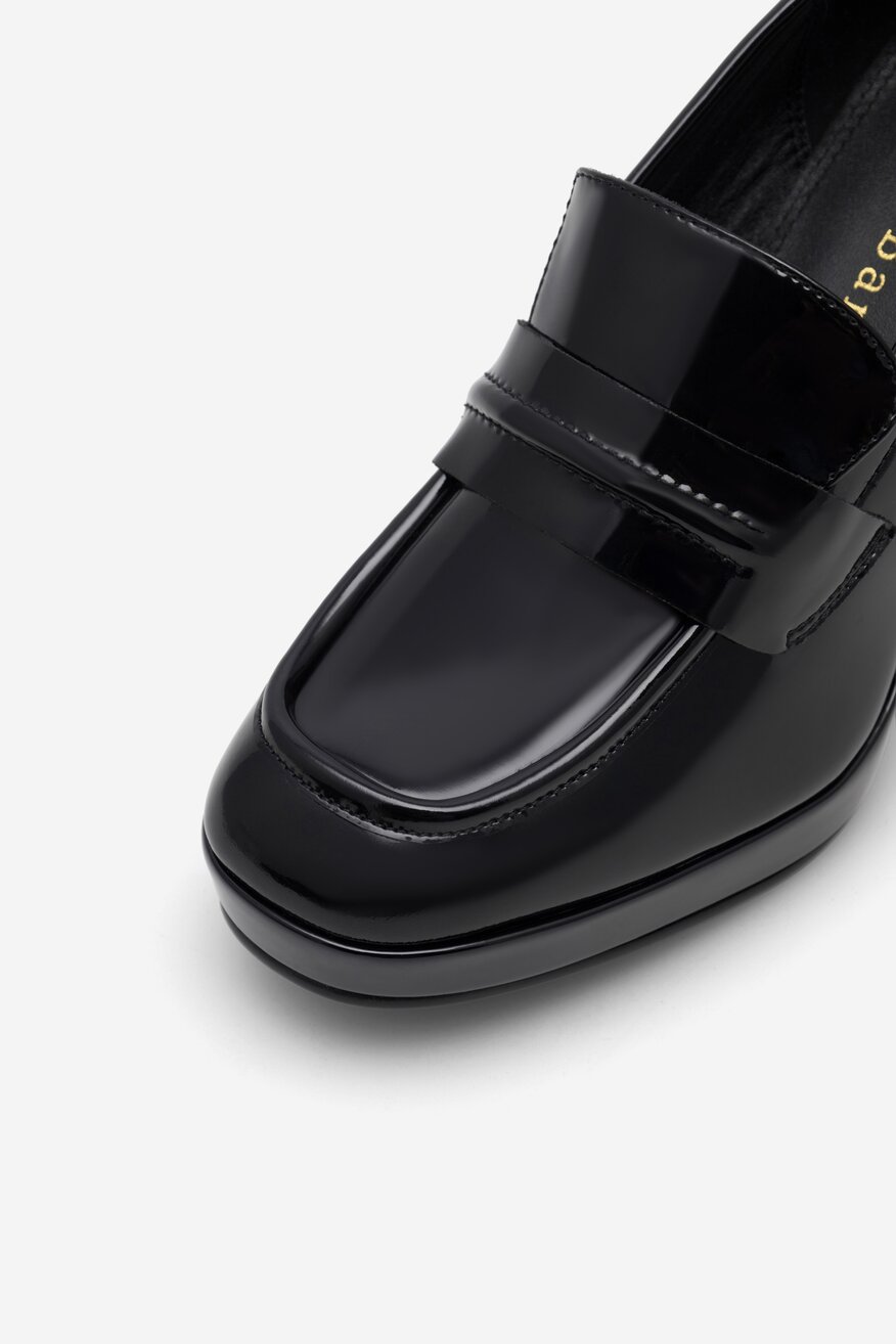 
                Sergio Bardi - Loafersy skórzane na obcasie - 5905588100904