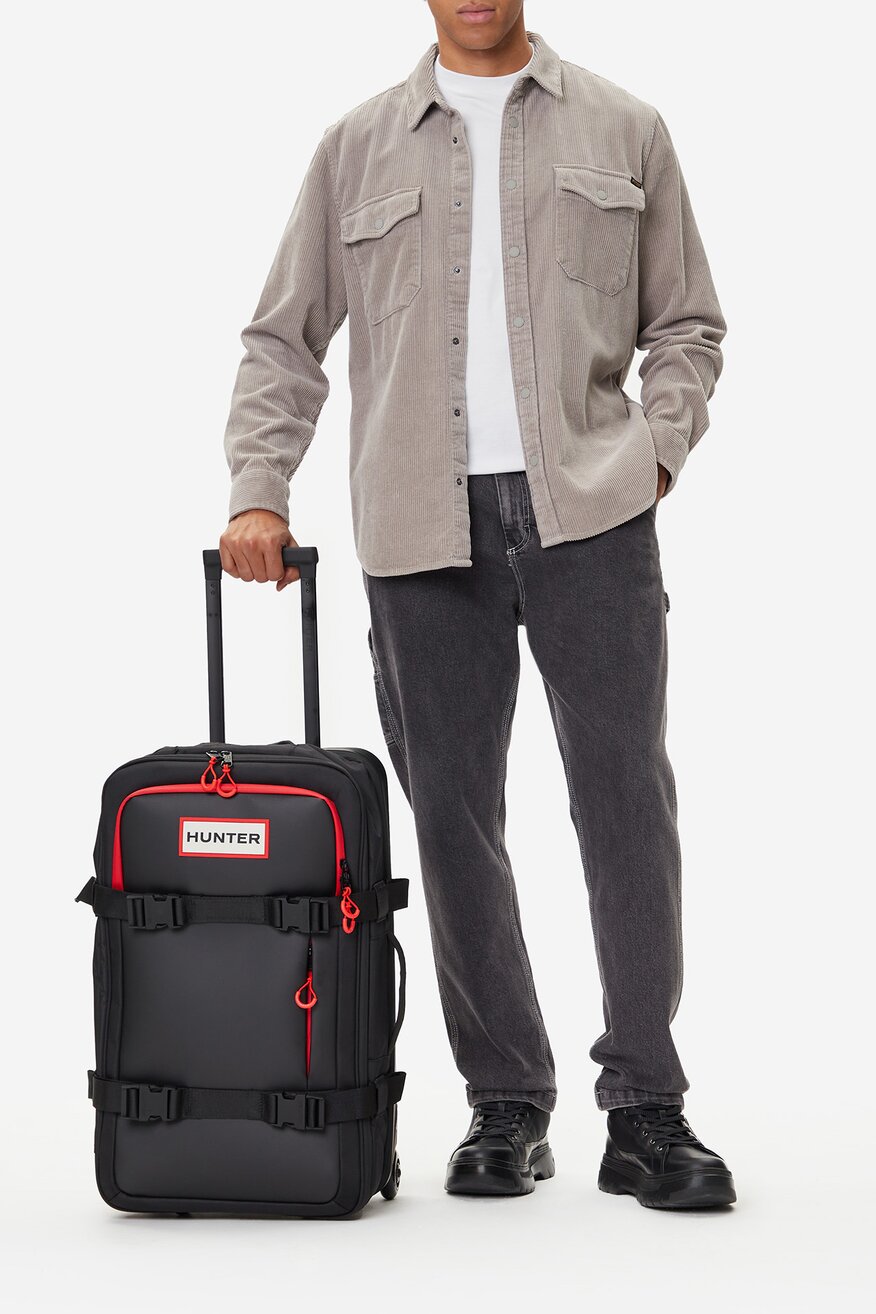 
                Валіза HUNTER ЧОРНИЙ - 5906751861837