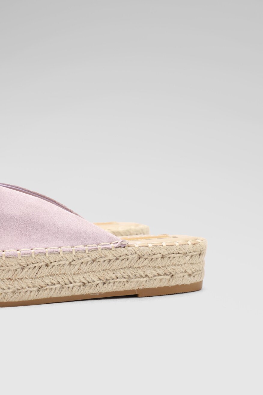 
                Jenny Fairy - Klapki na koturnie z platformą z aplikacją - 5903698466149