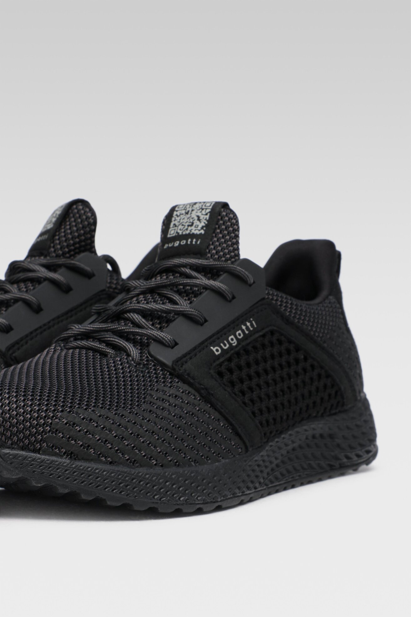 Półbuty Bugatti 342-62362-6955-1011 Czarny