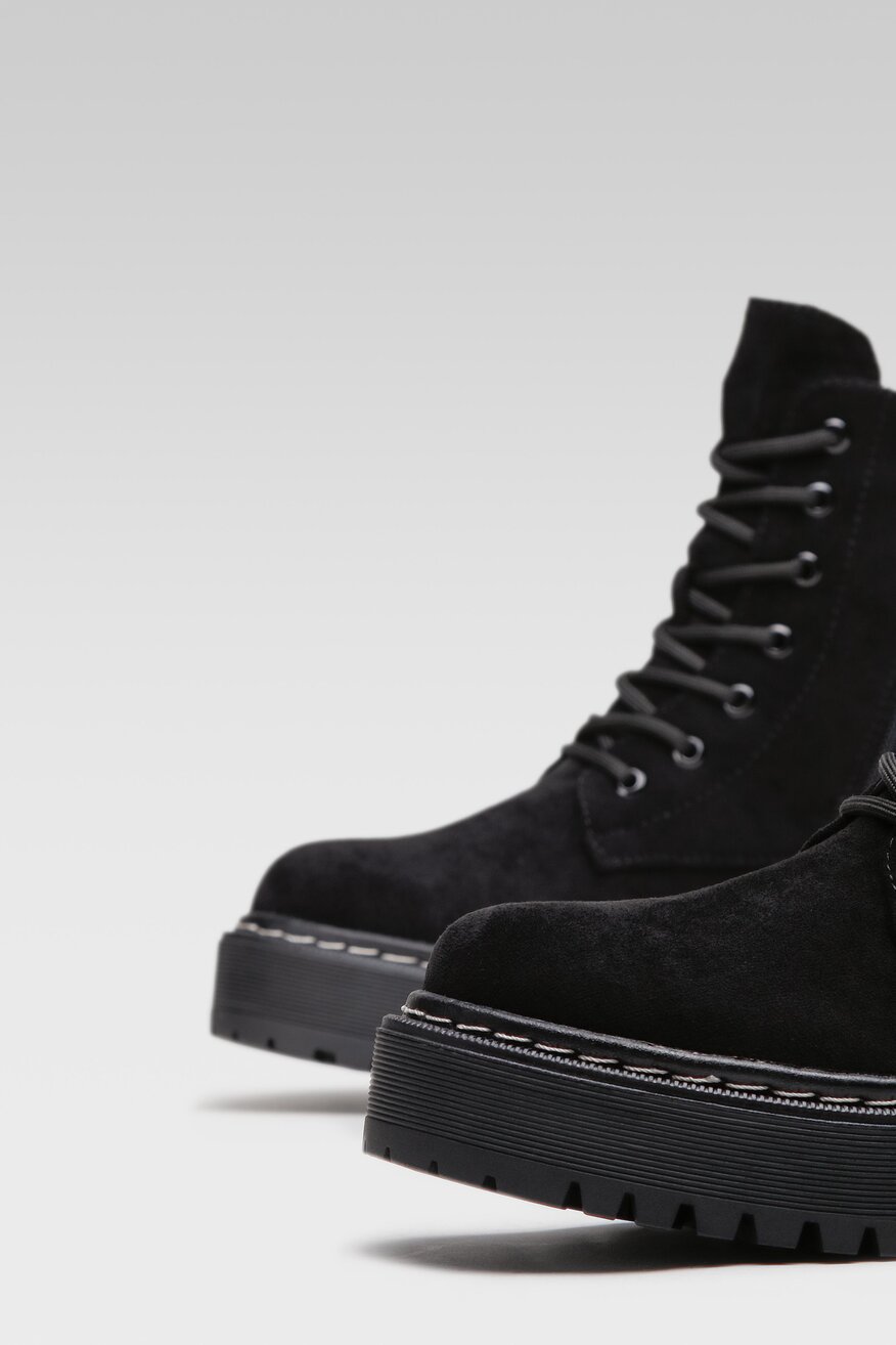 
                Боти Jenny Fairy ЧЕРЕН - 5904862128108