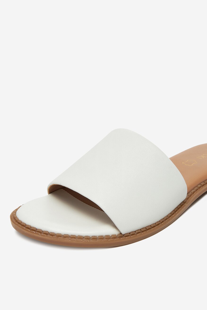 
                Шльопанець Lasocki БІЛИЙ - 5906751917930