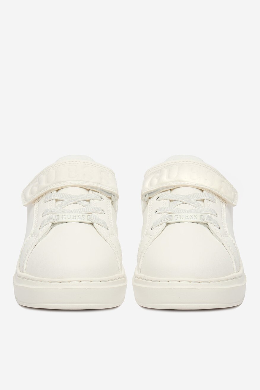 
                Сникърси GUESS БЯЛ - 5906751755358