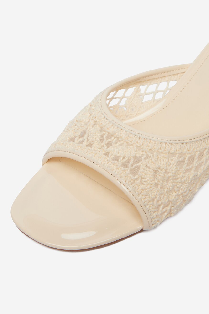 
                Джапанки NINE WEST СВЕТЛОБЕЖОВ - 5907964034902