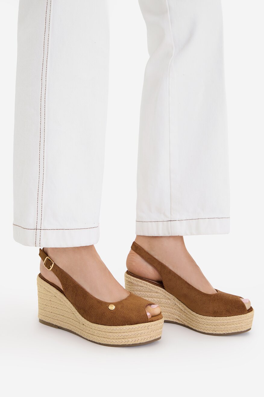 
                Beverly Hills Polo Club - Espadryle - 5906751875513