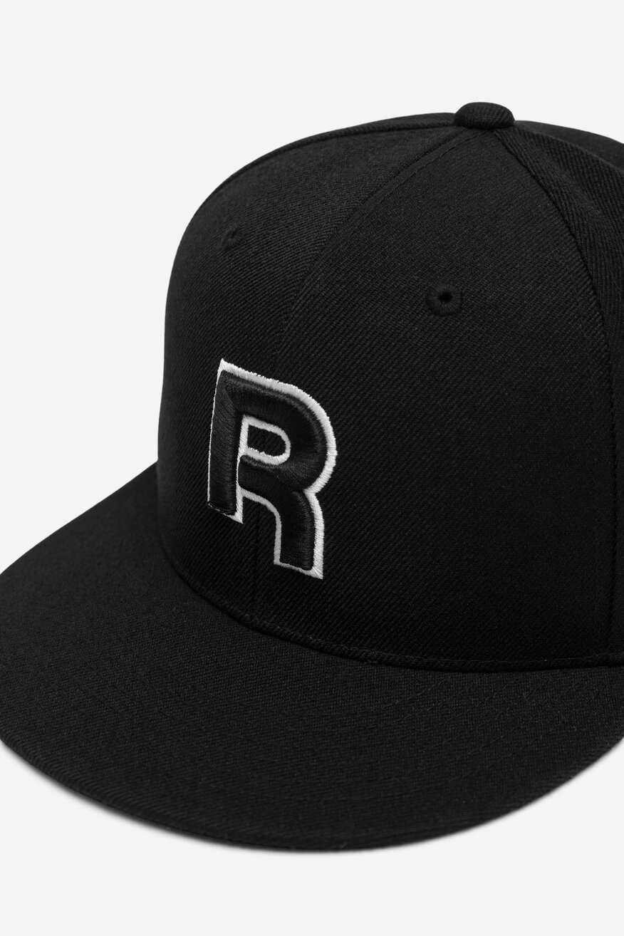 
                Kačket Reebok CRNA - 5905588943891