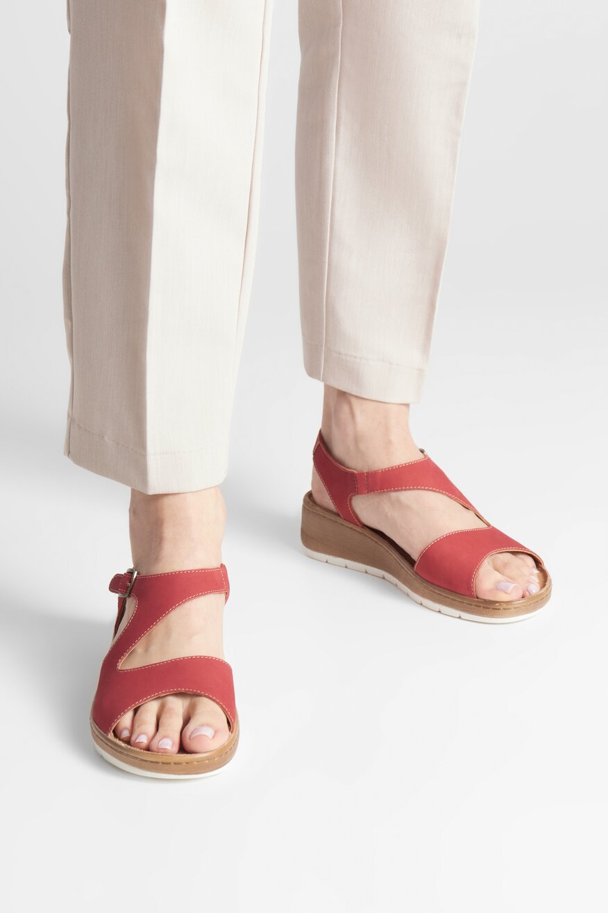 
                Сандали Lasocki ЧЕРВЕН - 5905588701514